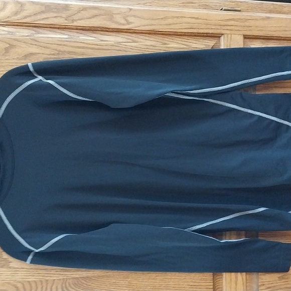 Under Armor Men's Cold Gear Fitted Compression Shirt Black Size Large Mock Neck - Picture 5 of 6